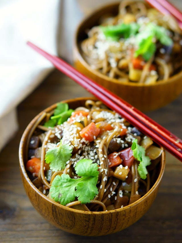 Grab a bubble of noodle